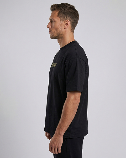 UrbanCore Oversized Minimal T-Shirt – Jet Black